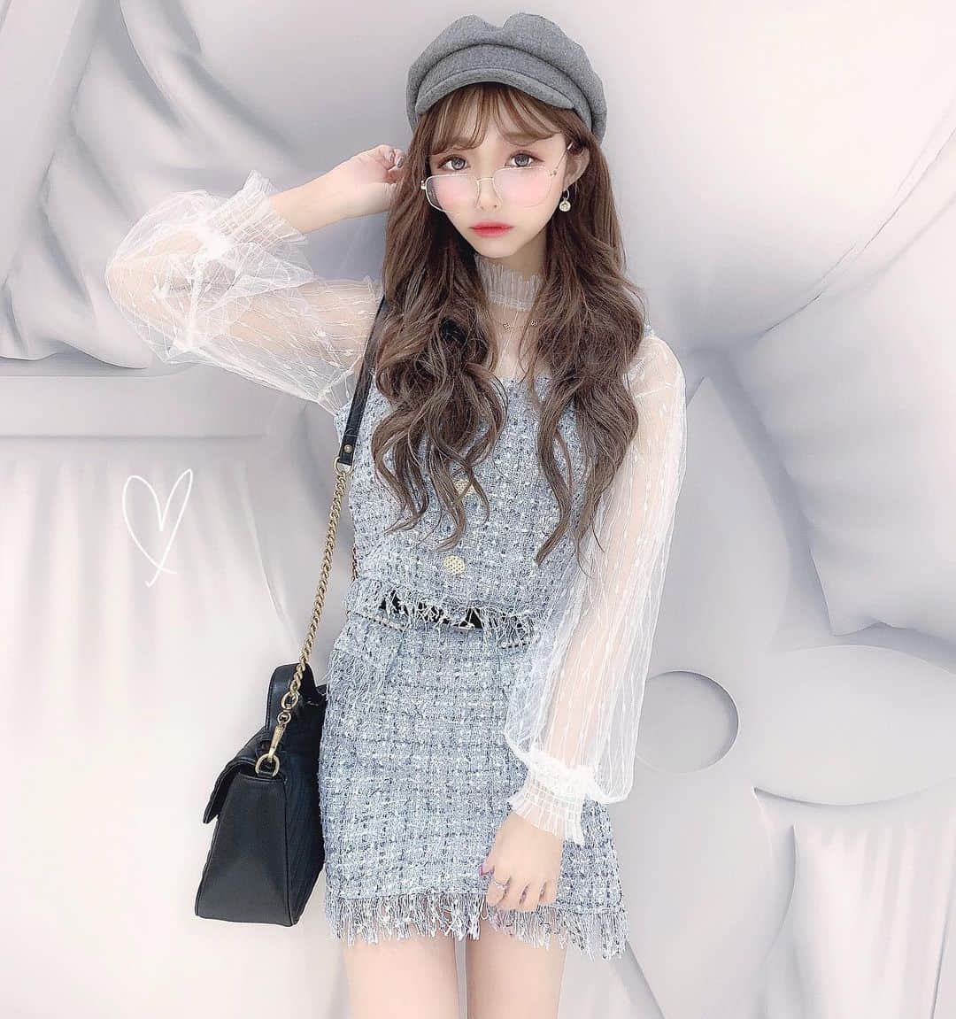 あやちゃんさんのインスタグラム写真 あやちゃんinstagram 昨日アップした全身コーデはこんな感じ Marieebouquetde のは生地もちゃんとしててすごくオススメ メガネはgucciだよ 帽子は忘れた 全身コーデ ツイード ツイードワンピース キャスケット
