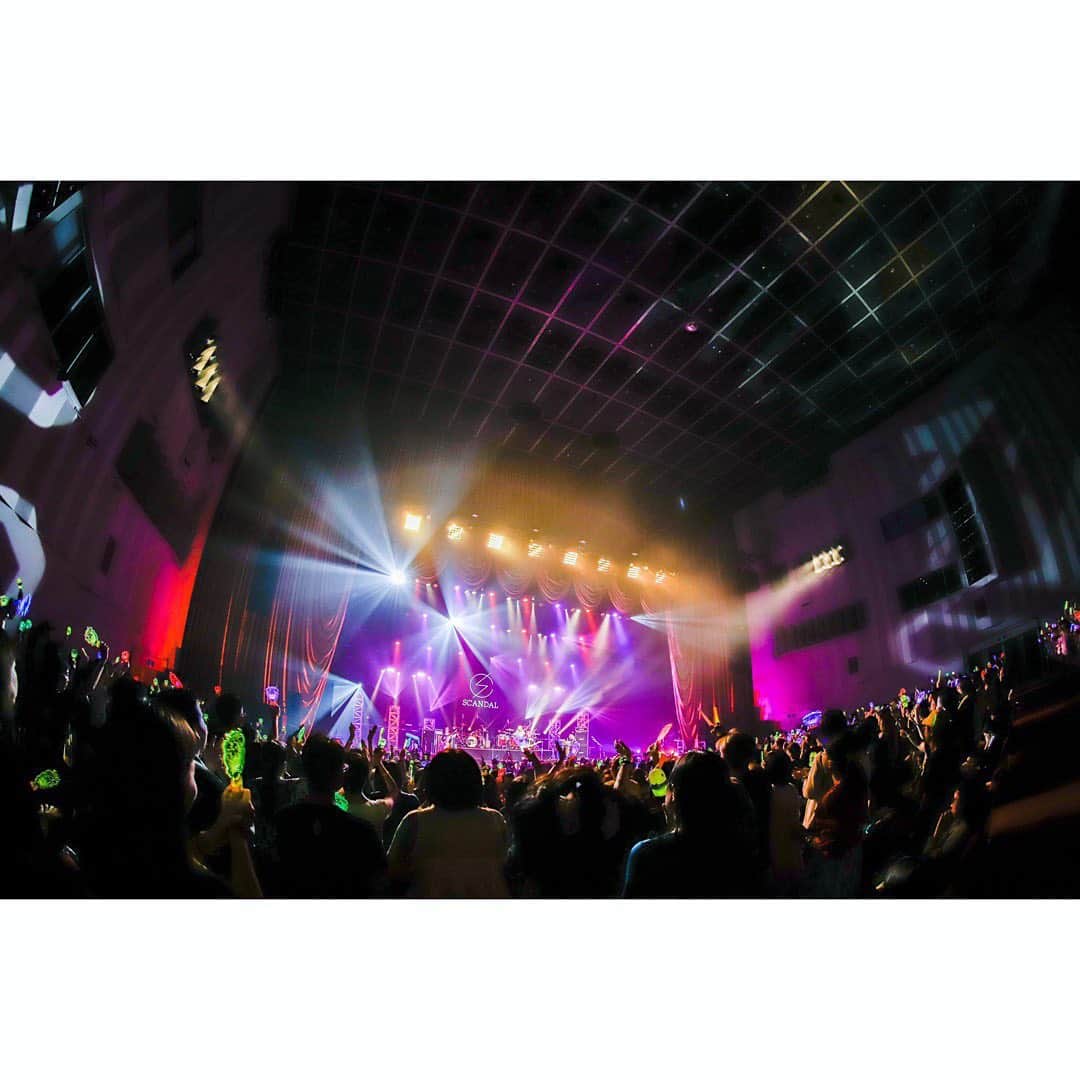 SCANDALさんのインスタグラム写真 - (SCANDALInstagram)「2019.09.27/September 27, 2019 NASSYI FES. presents "CHARAMETAL BAND CHARAMEL Ghoul City TOUR 2019" at 中野サンプラザ 1.マスターピース/Masterpiece 2.テイクミーアウト/Take Me Out 3.STANDARD 4.瞬間センチメンタル/Shunkan Sentimental 5.プラットホームシンドローム/Platform Syndrome 6.エレクトリックガール/Electric girl 7.恋するユニバース/Koisuru Universe 8.LOVE ME DO(with CHARAMEL)  #scandal #ふなっしー #charamel #ghoulcitytour2019」9月28日 1時43分 - scandal_band_official