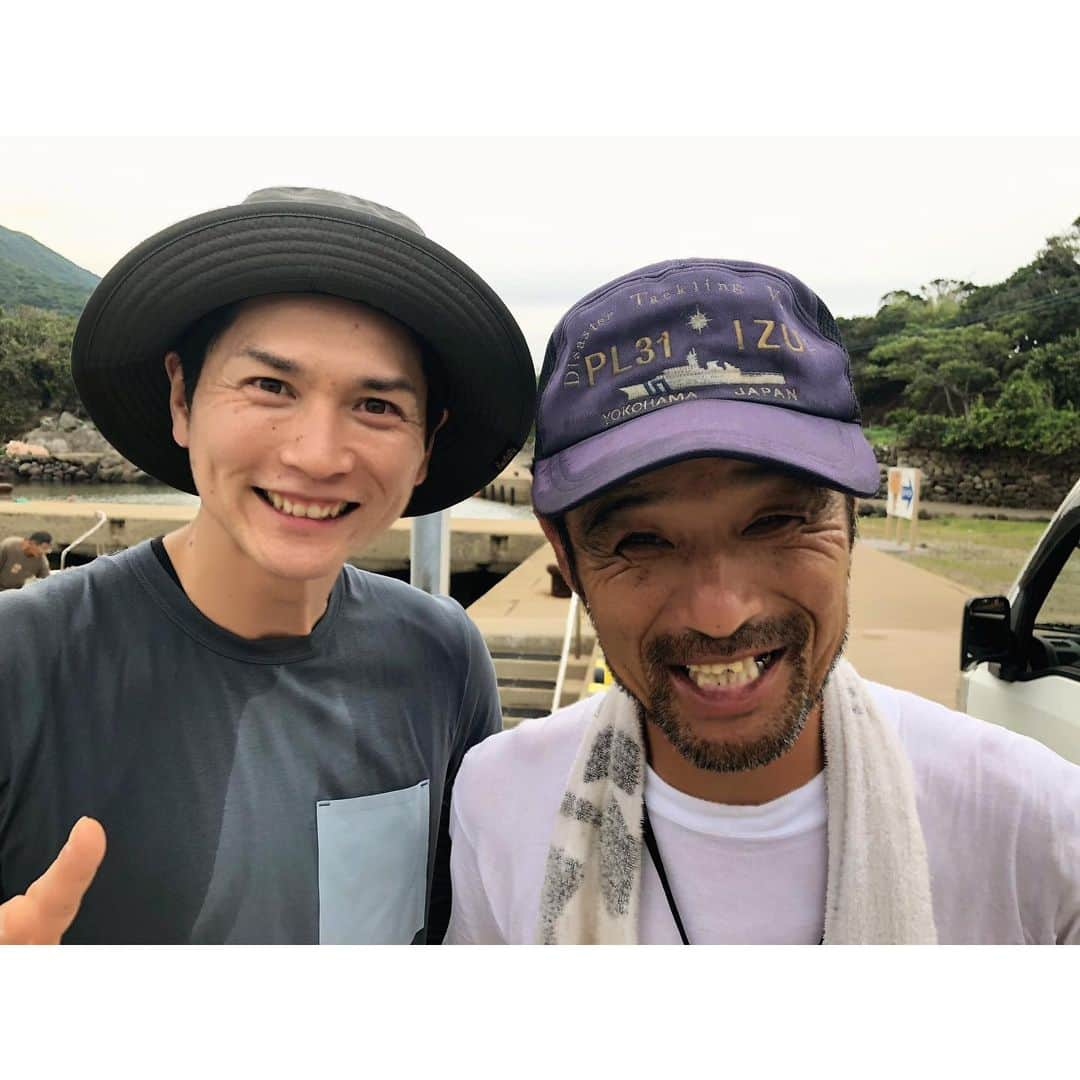 青山草太さんのインスタグラム写真 - (青山草太Instagram)「「にっぽんトレッキング100〜五島列島〜」での風景など。  五島列島の歴史や文化をガイドさんに教わりながら色々体験。  実際に訪れ教科書では感じられない空気感や角度を肌で感じてきました。  楽しくもあり学び考えさせてもらったトレッキングでした。  #sotaaoyama#青山草太 #日本#japan#長崎#nagasaki #五島列島#福江島#小値賀島 #野崎島#トレッキング #trekking#nhk#bs#プレミアム #bsプレミアム #にっぽんトレッキング100 #景色#風景#scenery」9月27日 20時31分 - sotaaoyama