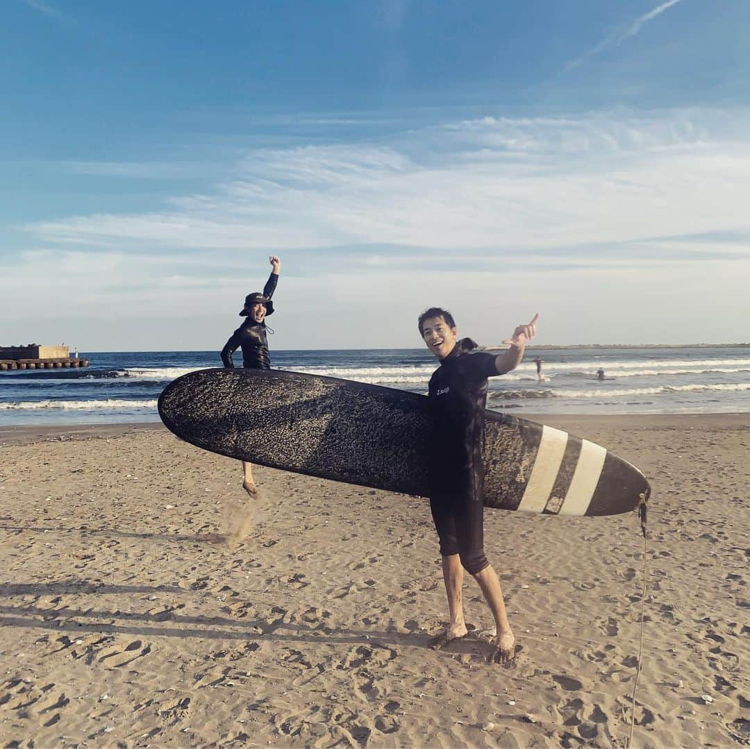 三浦翔平さんのインスタグラム写真 - (三浦翔平Instagram)「ひさびサーフ🤙🏄‍♂️楽し過ぎちゃった🏄‍♂️🌊 #w三浦 #surf」9月27日 21時09分 - shohei.63