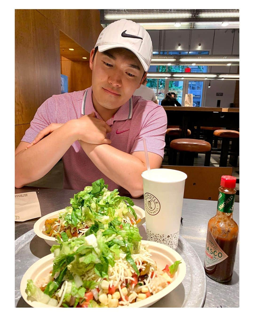 ハー・ミジョンさんのインスタグラム写真 - (ハー・ミジョンInstagram)「#chipotle 에 푹빠진 😂 5일동안 벌써 3번째😭  #맛있다 #맛있어 #무한반복」9月28日 10時37分 - mi_jung1205