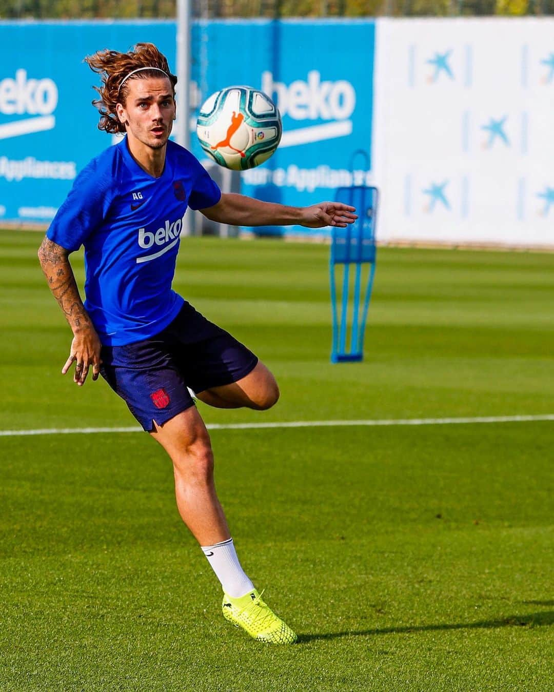 FCバルセロナさんのインスタグラム写真 - (FCバルセロナInstagram)「Focused ⚽️👀🔜 #GetafeBarça 🔵🔴 #ForçaBarça」9月28日 2時20分 - fcbarcelona