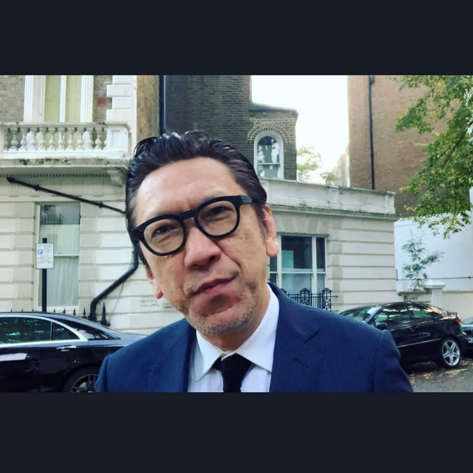 布袋寅泰さんのインスタグラム写真 - (布袋寅泰Instagram)「Message from London. Beat Crazyの会員に向けての動画メッセージを送りました🇬🇧 #布袋寅泰 #beatcrazy #bc #ファンクラブ #ロンドンの街角からメッセージ」9月28日 4時47分 - hotei_official