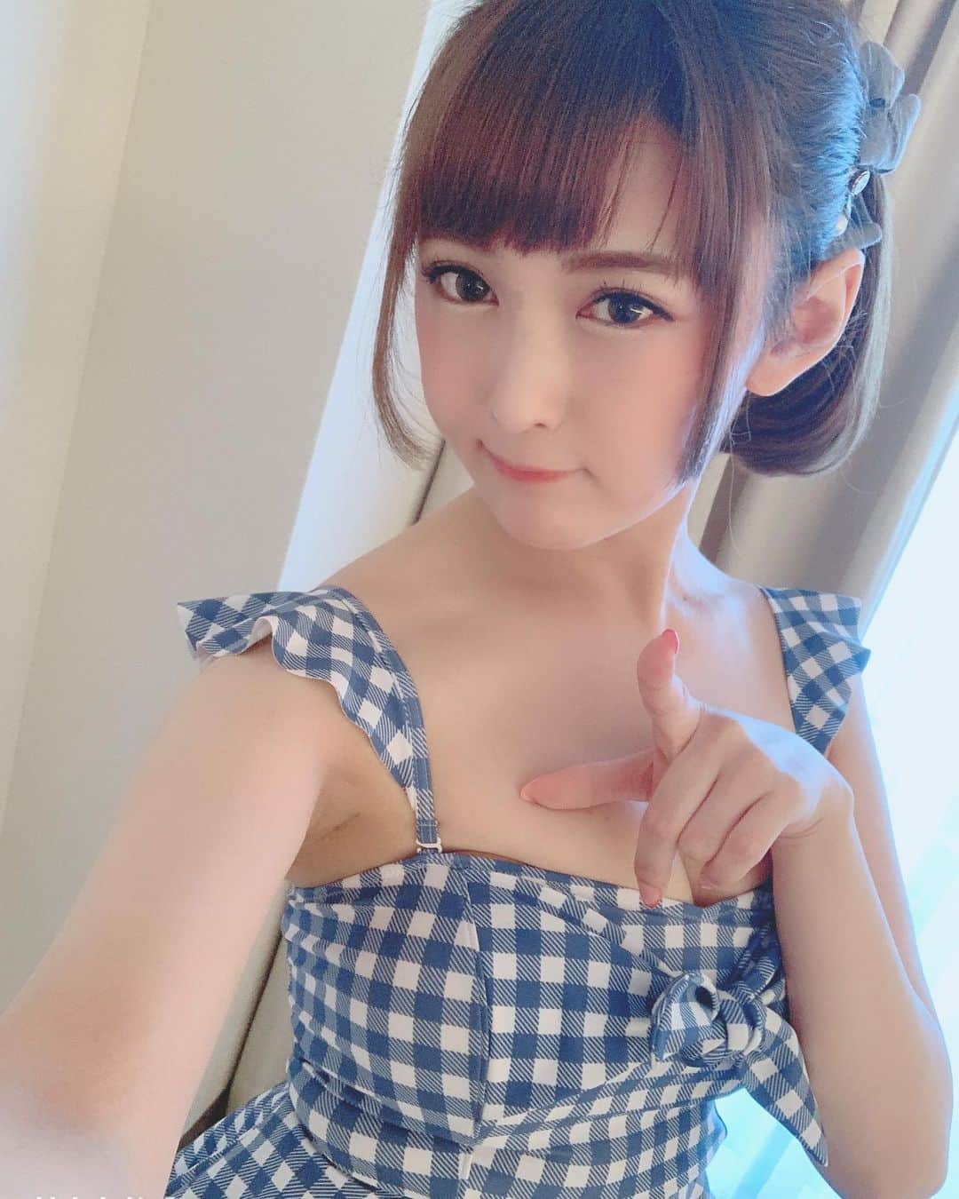 椿姫彩菜のインスタグラム：「#kvo2019 沖縄なうー！ 芸能活動してて初めての水着写真でやんす (仕事ではないw)」