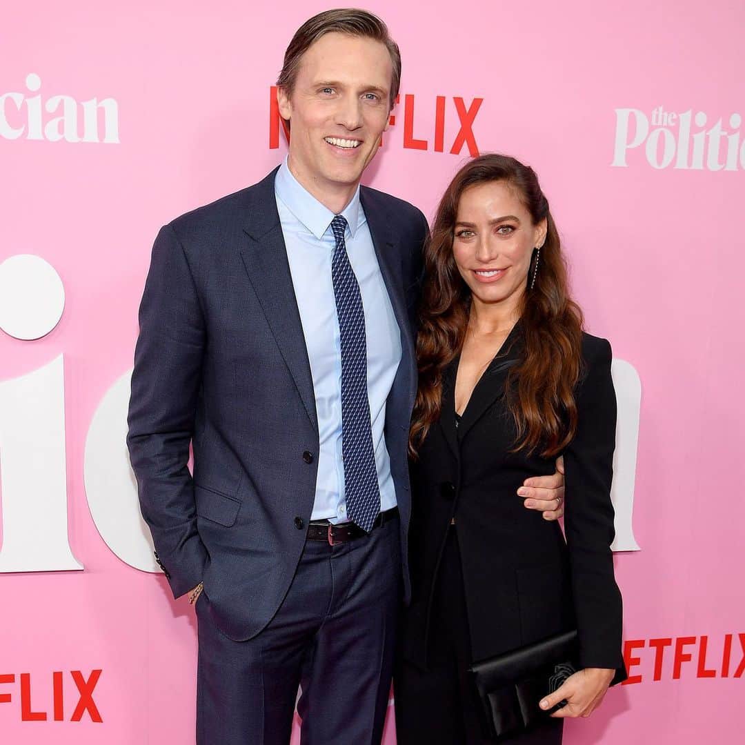 テディ・シアーズのインスタグラム：「@the_politician has dropped! Thanks @Armani and @Netflix for an unforgettable premiere event.」