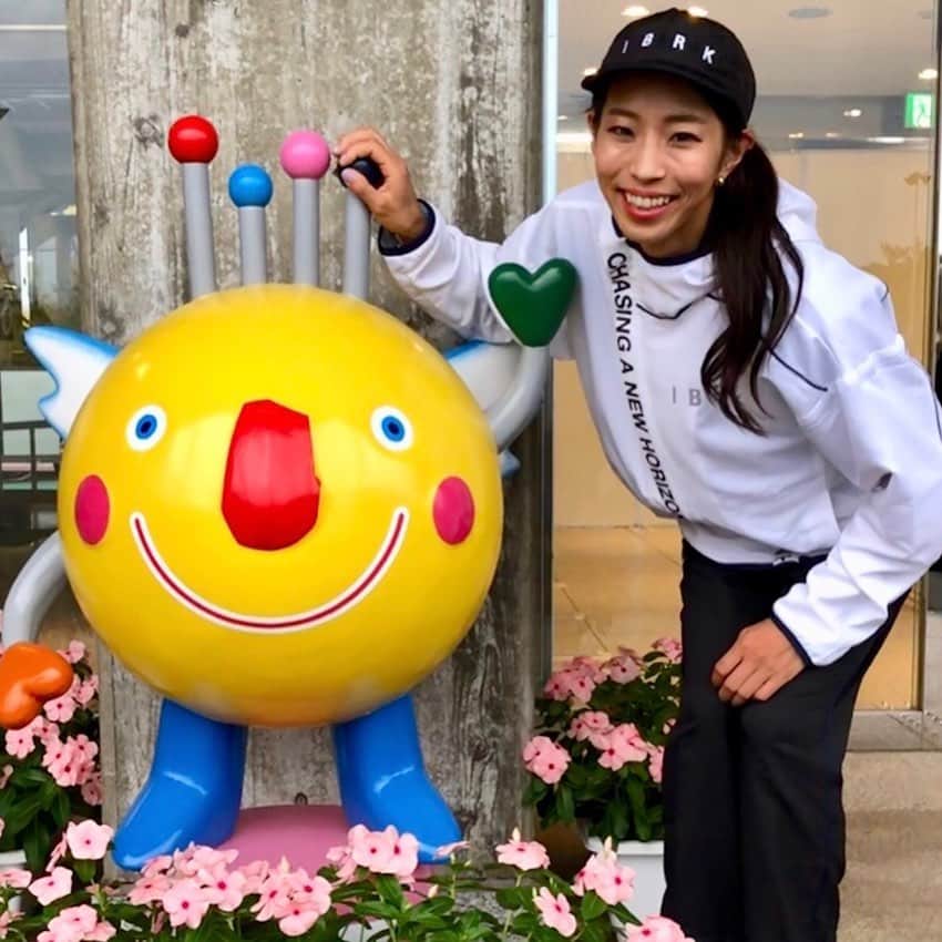 野口啓代のインスタグラム：「らっきー! らっきー! いばらっきー!🐥💫* * * 今日は総合開会式でした🎪 国体開始まであと1週間です。 今年はいよいよ地元 茨城国体‼️* * * スポーツクライミング 成年女子は••• 10/4.ボルダー予選 10/5.リード予選&ボルダー決勝 10/6.リード決勝!!!* * * 是非応援に来てくださいねっ📣✨ ⚠️県ジャー新しくなりました😤😤 #茨城国体  #茨城国体開会式」
