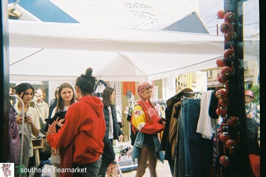 小林レイミさんのインスタグラム写真 - (小林レイミInstagram)「✌️✌️💞👟💼 Reposted from @southside.fleamarket (@get_regrann) -  We got our film shots back from the August market... enjoy 🥰 • We will be back on the 20th of October, stalls $55 link in bio xo  #filmphotography #filmcamera #fujifilm #fleamarket #vintageclothing #vintagefashion #streetstyle #fashionlook #pinkhair #australia #southyarra #trip_shot #フジカラー」9月28日 19時33分 - _reimi._____