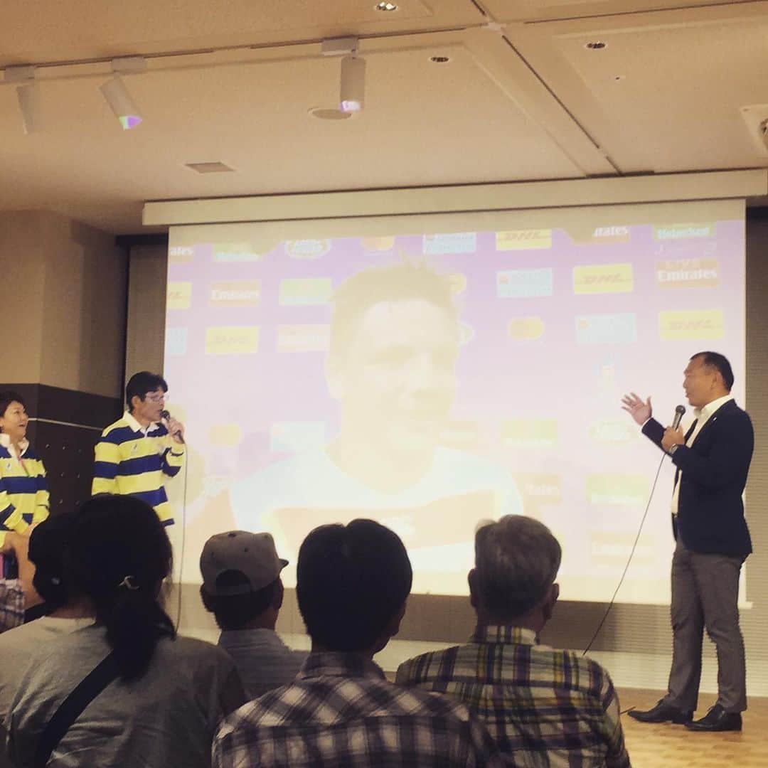 松宮宏のインスタグラム：「勝った、勝った。パブリックビューイング、解説は元木でした。すごい、すごい。 #ワールドカップ  #ラグビーワールドカップ2019」