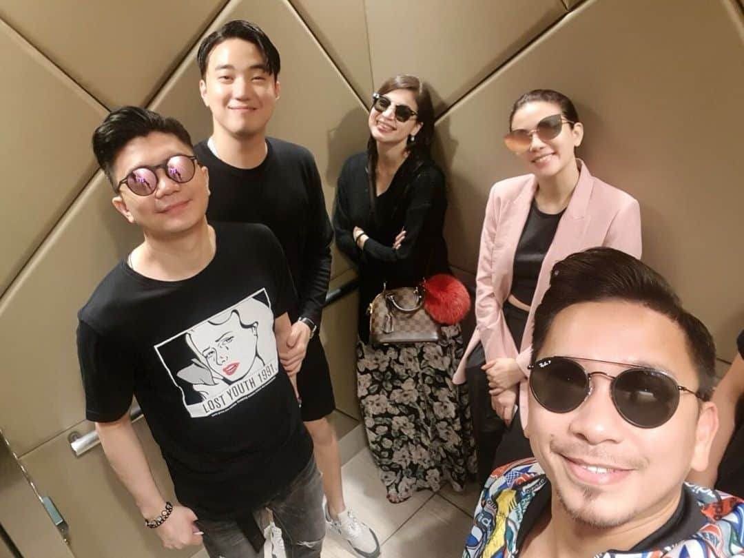 Ryan Bangさんのインスタグラム写真 - (Ryan BangInstagram)「#TNT3AngHuLingTapatan #ItsShowtime #생방송 #필리핀 #마닐라 On our way to Caloocan Sports Complex @vhongx44 @annecurtissmith @anakarylle and @jhonghilario」9月28日 12時02分 - ryanbang