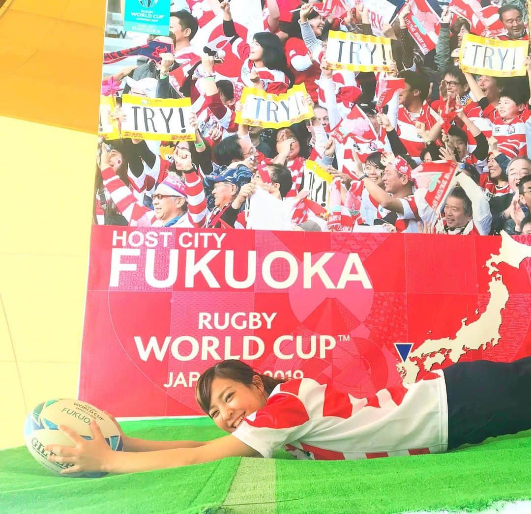 上杉あずさのインスタグラム：「. #ラグビーワールドカップ2019 #rwc2019  今日は世界ランキング2位の #アイルランド #🇮🇪 との対戦！！強敵だけど、 #日本 #🇯🇵 の底力を見た～～い！！ . SHで先発の #流大 選手(@nagare0904 )のご活躍にも期待です✨お兄さんの大輔氏(@daisukenagare )には先日、RKBラジオ『ホークス＆スポーツ』に電話出演して頂きました🎶いろんなお話聴かせてもらってより一層、流選手のファンになった方もいるのでは😍 . 今日はラグビーの試合からのホークス戦と、時間もいい感じにズレてるので続けて楽しみます #⚾️ #🏉 頑張れ日本！！！！！！！！！ #rugby #rugbyworldcup #worldcup #japan #asia #ireland #nagare #suntory #teikyo #sunwolves #try #fukuoka #ラグビー #ワールドカップ #久留米 #荒尾高校 #帝京大学 #サントリー #サンウルブズ #日本代表 #sbhawks」
