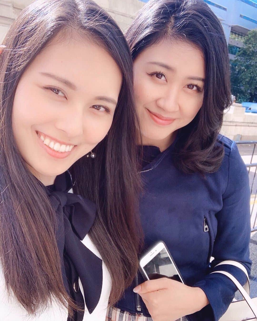 のインスタグラム：「❤️👭 #family」