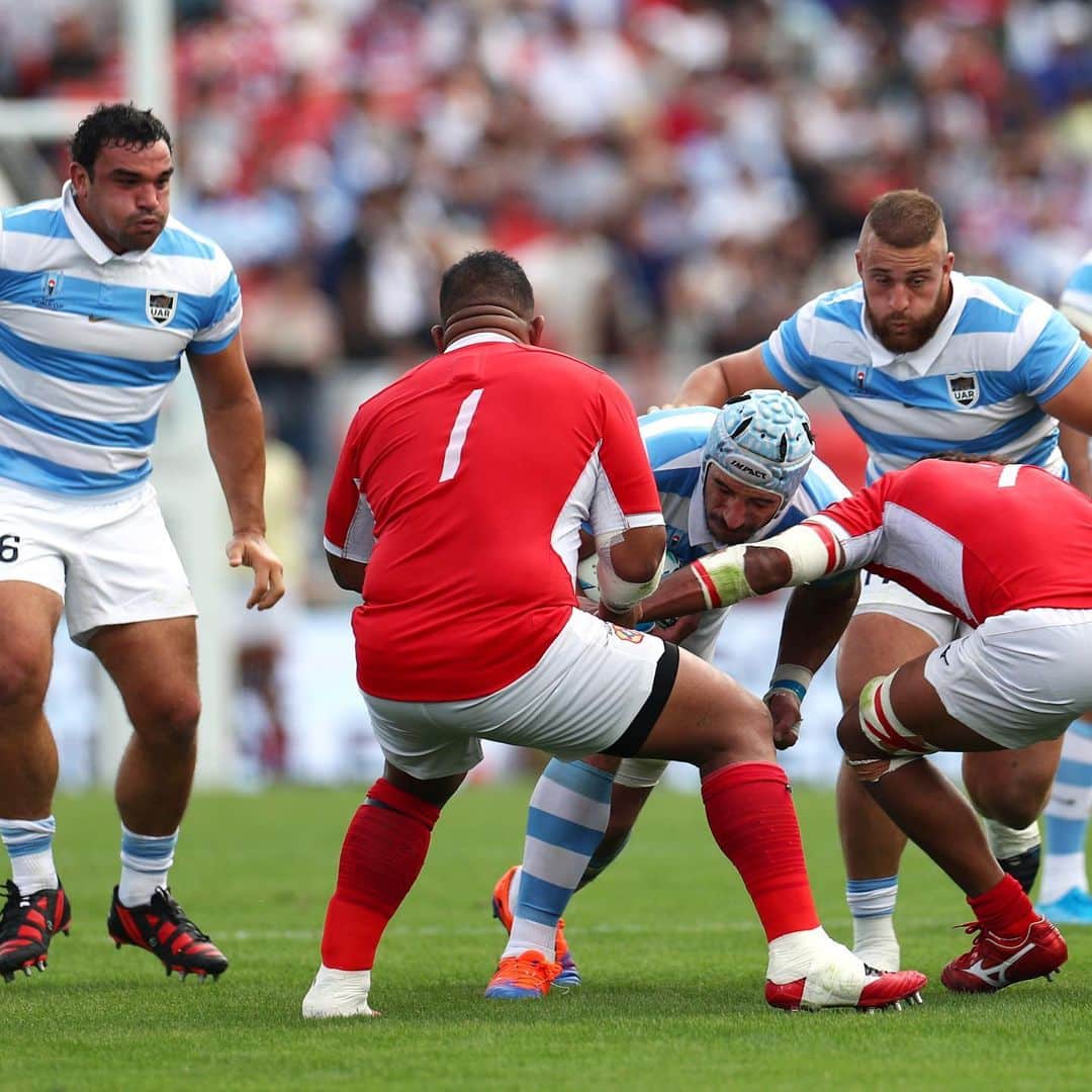 ラグビーワールドカップさんのインスタグラム写真 - (ラグビーワールドカップInstagram)「. 🇦🇷アルゼンチン代表 v トンガ代表🇹🇴 . 28-12でアルゼンチン代表の勝利❗ 初戦、フランス代表に惜敗したアルゼンチン代表が#RWC2019 初勝利をあげました👏✨ #ARGvTGA #RWC花園 #ARG #JugamosTodos #lospumas #VamosPumas #TGA #IkaleTahi #Rugby #Rugbygram #Sport #ラグビー」9月28日 16時10分 - rugbyworldcupjp