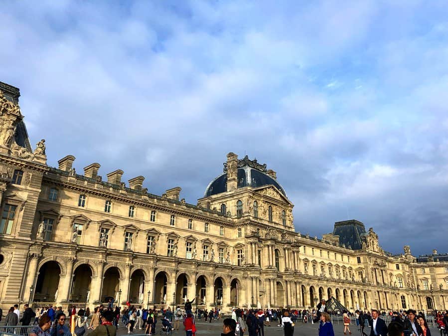中川友里さんのインスタグラム写真 - (中川友里Instagram)「🌹 ・ Paris滞在半分過ぎて楽しんでます☺️❤️」9月28日 16時11分 - darayunya