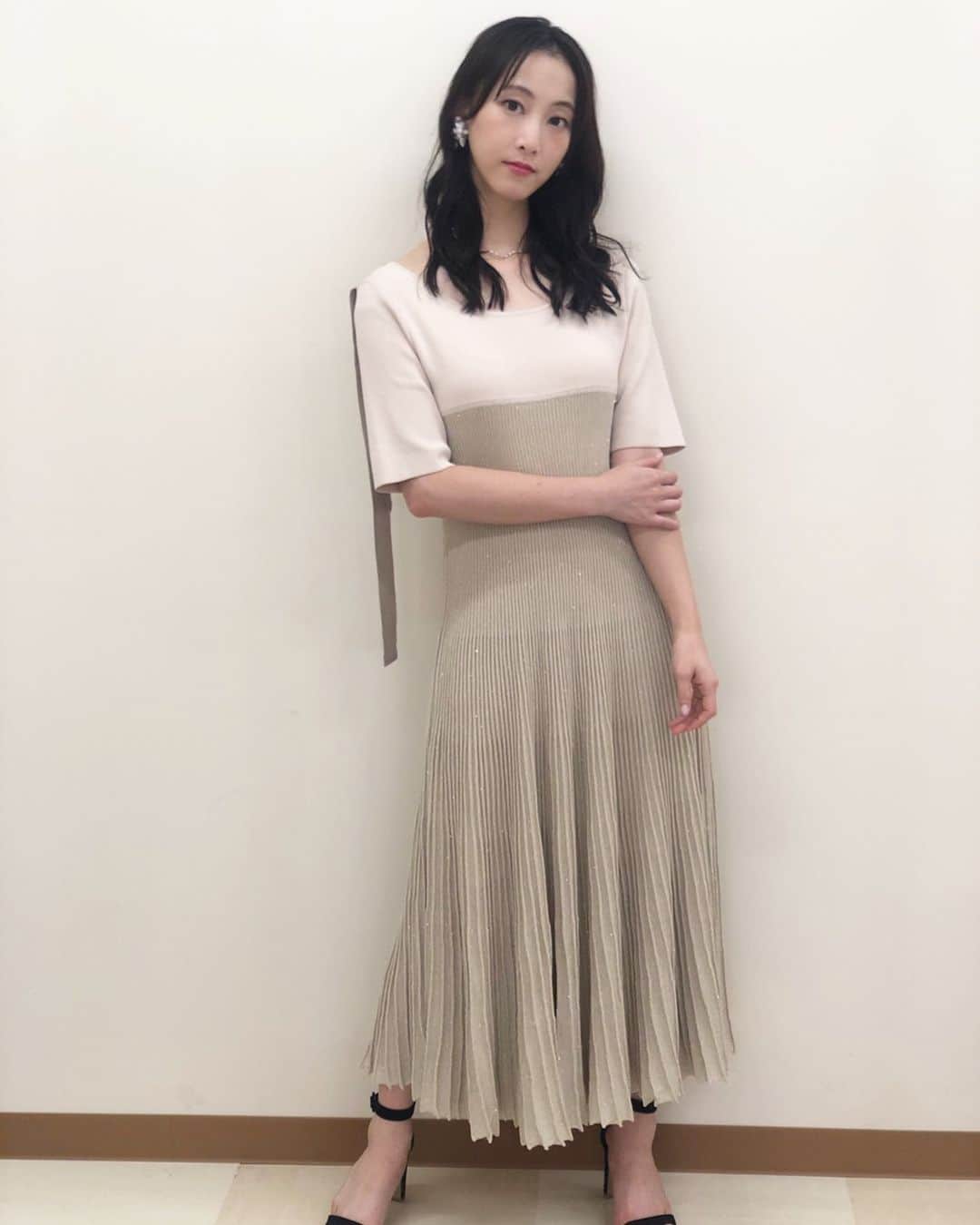 松井玲奈 私服" 松井玲奈さんのインスタグラム写真 - (松井玲奈Instagram)「名古屋市制施行130周 年記念式典にサプライズゲストで参加してきました。  豊橋出身の私ですが、参加させていただけてありがたいです。 久しぶりの名古屋だーと思ったけど、先月来てた笑」9月28日 16時18分 ...