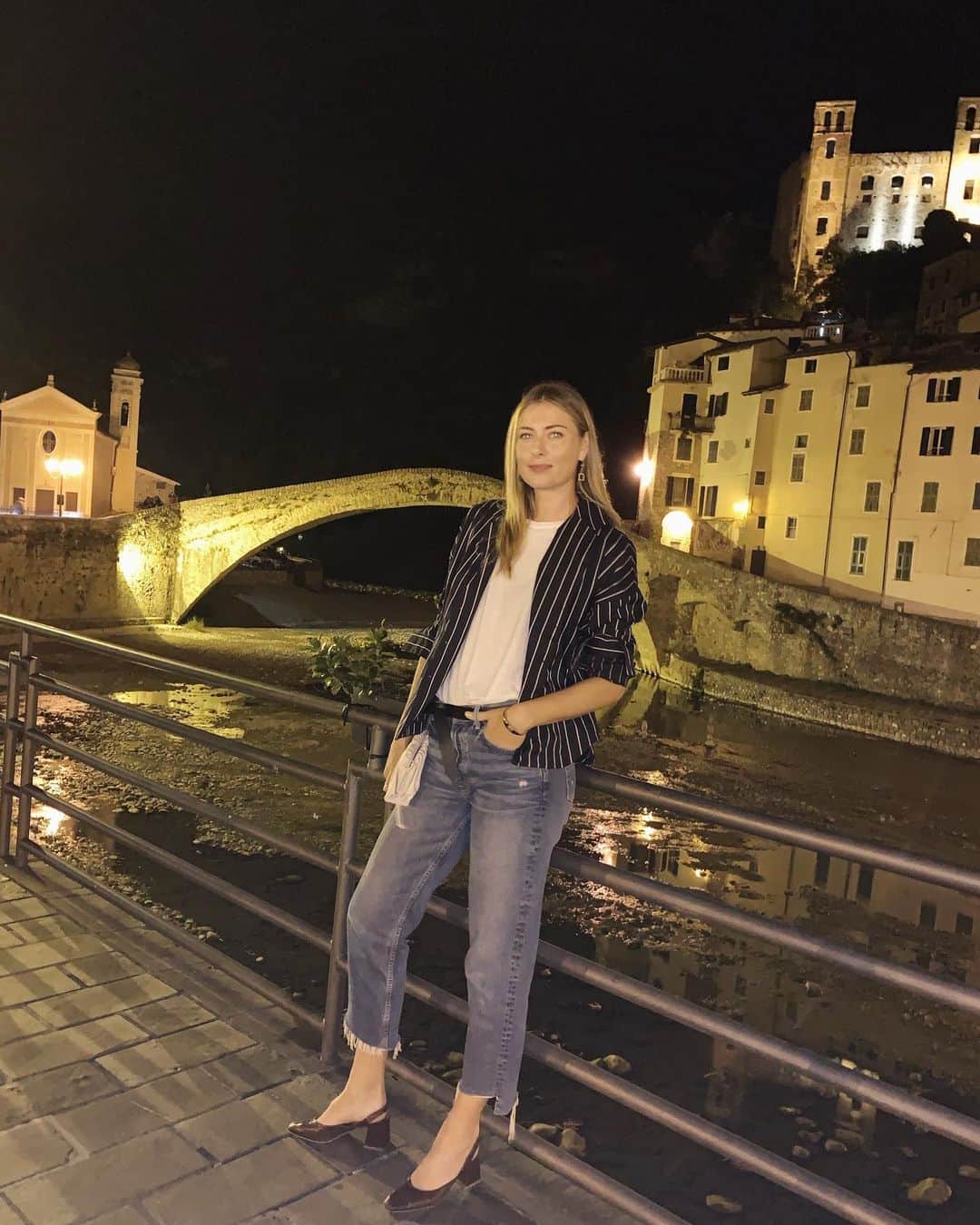 マリア・シャラポワのインスタグラム：「I’ve moved on from pesto to vongole 🤷🏼‍♀️🇮🇹 #wheninitaly」