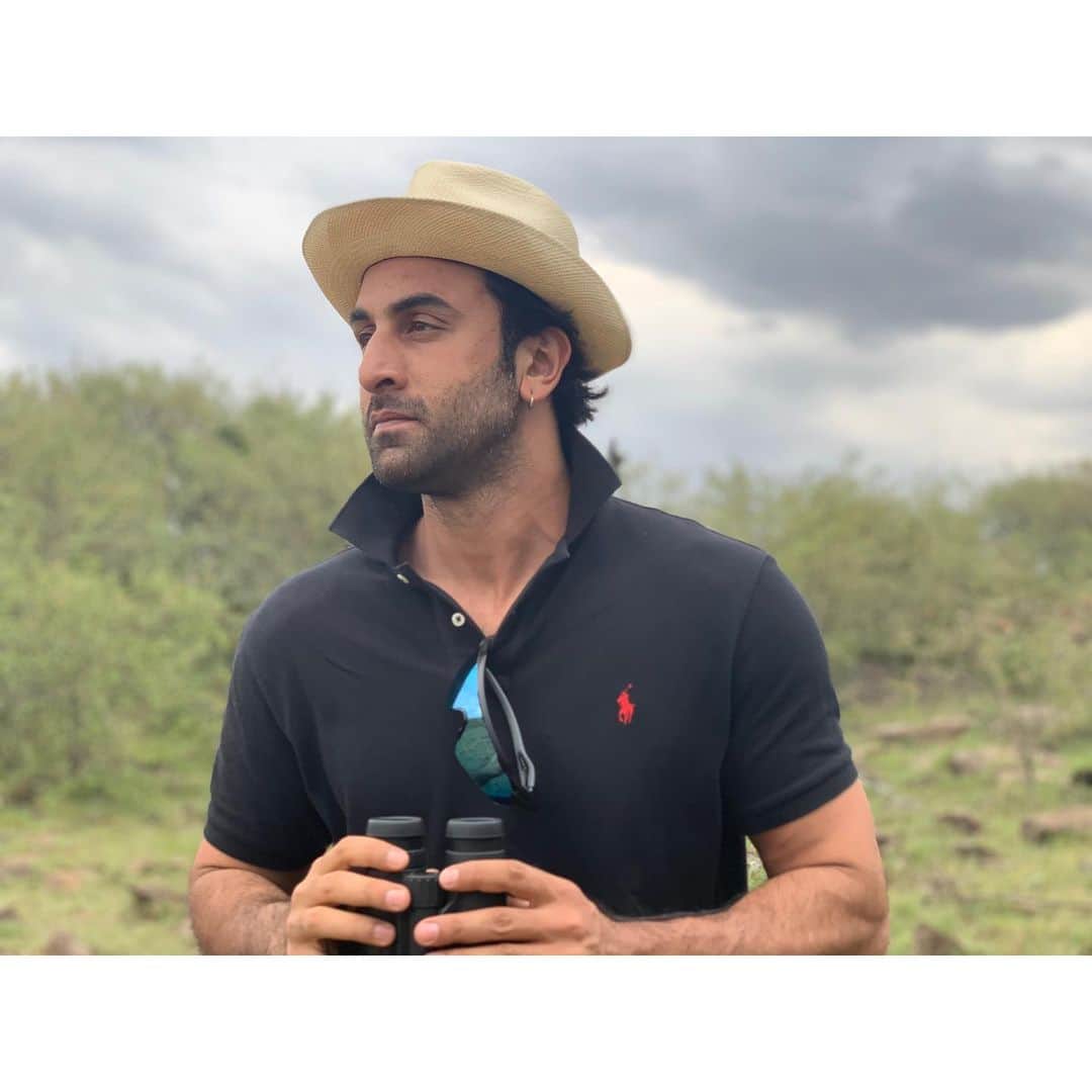 アリア・バットのインスタグラム：「happy birthday you 🎂✨」