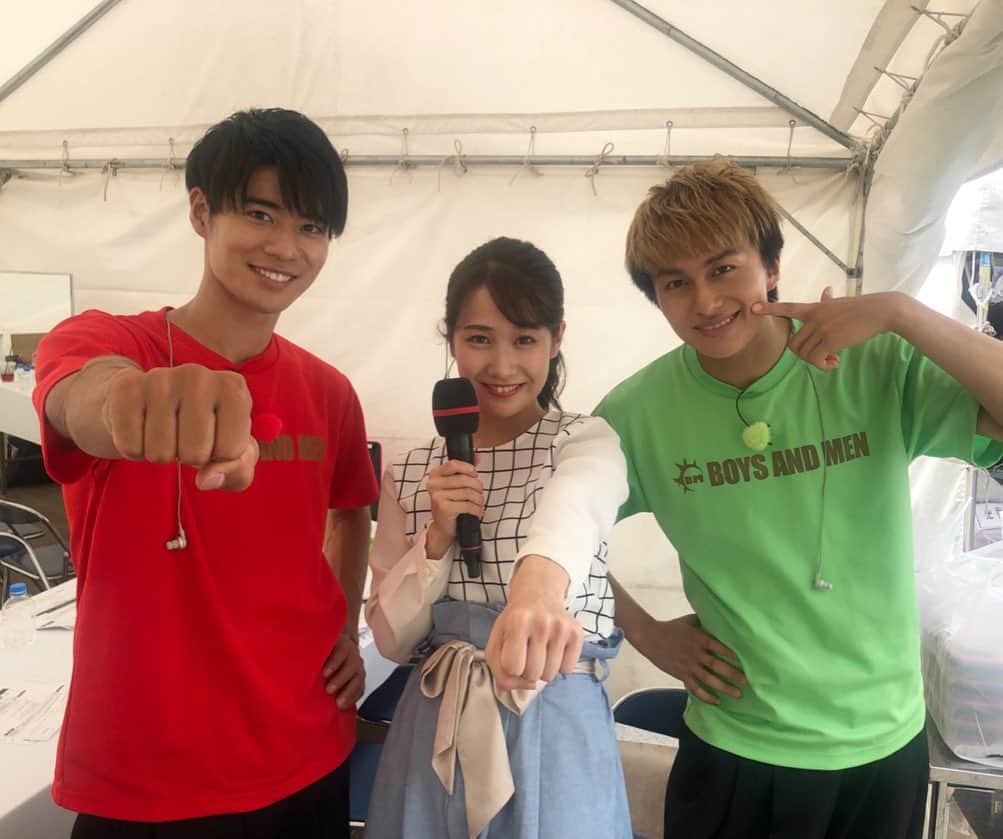 のインスタグラム：「デルサタ11ウルフィまつりSP、久屋広場からの中継を担当しました！ ボイメンの辻本さん、小林さん、ありがとうございました✨周りで盛り上げて下さった皆さんにも感謝です♡ありがとうございました！ . . #boysandmen #辻本達規 さん #小林豊 さん #つーじー #ゆーちゃむ #デルサタ11 #ボイメン #ウルフィまつり #メーテレ #久屋大通 #久屋広場 #島津咲苗」