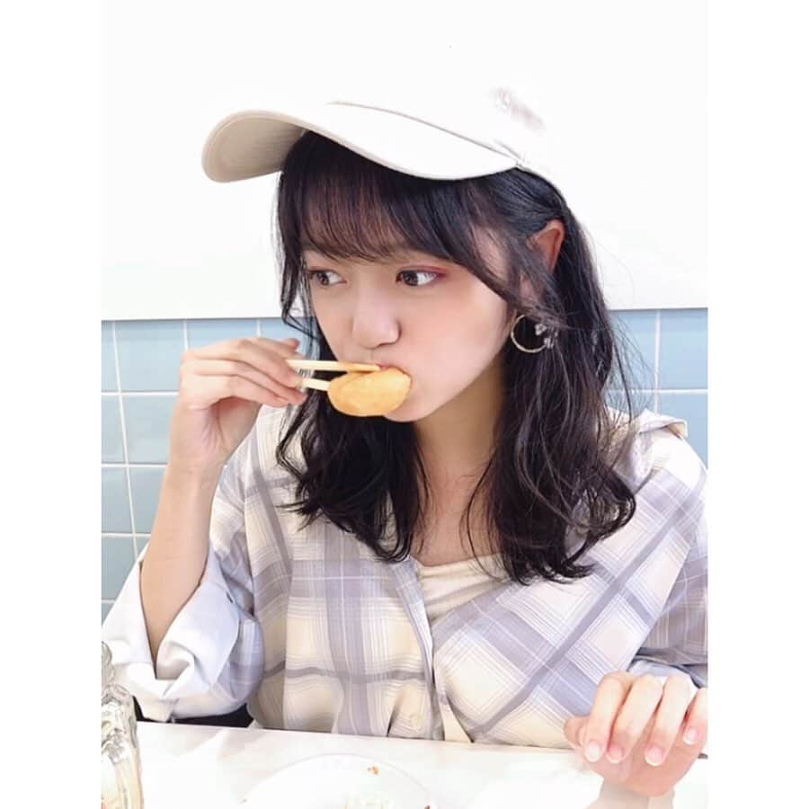 吉川茉優さんのインスタグラム写真 - (吉川茉優Instagram)「モッパン！mayu.♡ ＊ ＊ ＊ #チーズマニマニ #モクバンセット #チーズボール #チキン #トッポギ #ハニーバターポテト #ハニーレモネード #新大久保 #新大久保グルメ #新大久保ランチ #りょうくんグルメ #韓国グルメ #モッパン #モクバン #最強の組み合わせ #甘いのと辛いの #交互にたべる贅沢 #먹방 #맛집 #먹스타그램 #맛스탁그램 #food #instafood #instagood #instalike」9月28日 18時04分 - mayu_yoshikawa_uug2ki