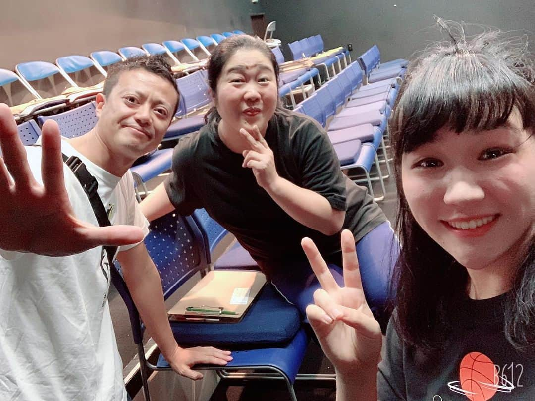 佐藤太一郎さんのインスタグラム写真 - (佐藤太一郎Instagram)「舞台『あつい胸さわぎ』を観劇。 素晴らしかった！ 小屋のサイズと、作品や演技がピッタリとハマっていて、心を揺さぶられ、ずっとあつい胸さわぎがしてた。 演劇っていいなー。 でも、映像でもこの作品を観たいと思った。 横山拓也さんの作品に出演したい！ いい作品を、ありがとうございました。」9月28日 18時12分 - satotaichiro_shinkigeki