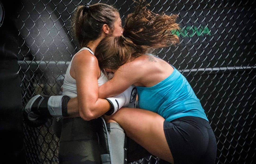 マッケンジー・ダーンのインスタグラム：「Foco e motivação💪🏼 . . . Can’t stop, won’t stop. ⠀ 💥15 days to go💥 📷—> @desautomatas」