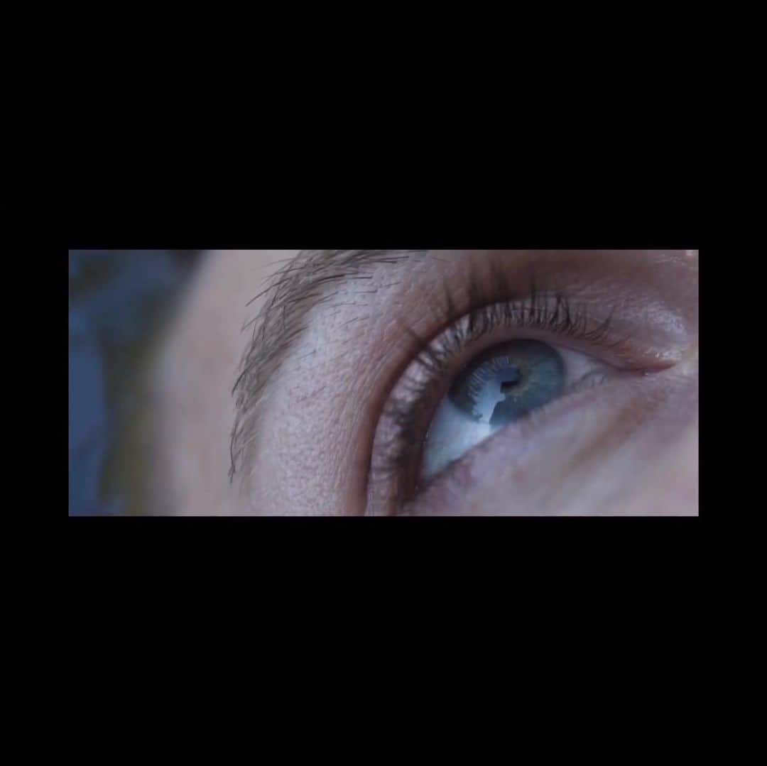 ガブリエラ・パパダキスのインスタグラム：「Find Me.  I was once told that walking through a doorway could cause someone to forget Even the most precious memories they had Memories of good Memories of bad Memories of love and of loss All tucked away neatly Stored like the worn out blankets that were kept to dress the rainy days And bad habits that happen from time to time Or what it felt like to rest your head on a friend's shoulder That still carries with it the creases from where you last placed your heart Just like that Gone within a single step [...] So here we are And I can vaguely and strangely trace your outline I can remember what it felt like to hold you I can remember what it was like to stare blindly Into your eyes for what felt like an eternity How could I forget that? I could never forget that I could never forget you [...] As it stands I've found myself in that doorway again With both feet in and your heart on my sleeve But I can't bring myself to walk through this time Not yet at least Not until I take one last look and see that it was you That it was always you [...] I will find you again I will find you again  @forestblakk x @olafurarnalds x us - tonight 💫」