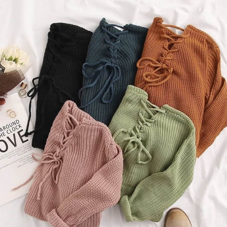 SHEINさんのインスタグラム写真 - (SHEINInstagram)「What Rustic Tone is your fav ? Shop 'Double V Lace Up Back Chunky Knit Jumper' link in bio. ID:388980 #SHEIN #SHEINOOTD #SHEINstyle #OOTD #lace #knit」9月28日 21時06分 - sheinofficial