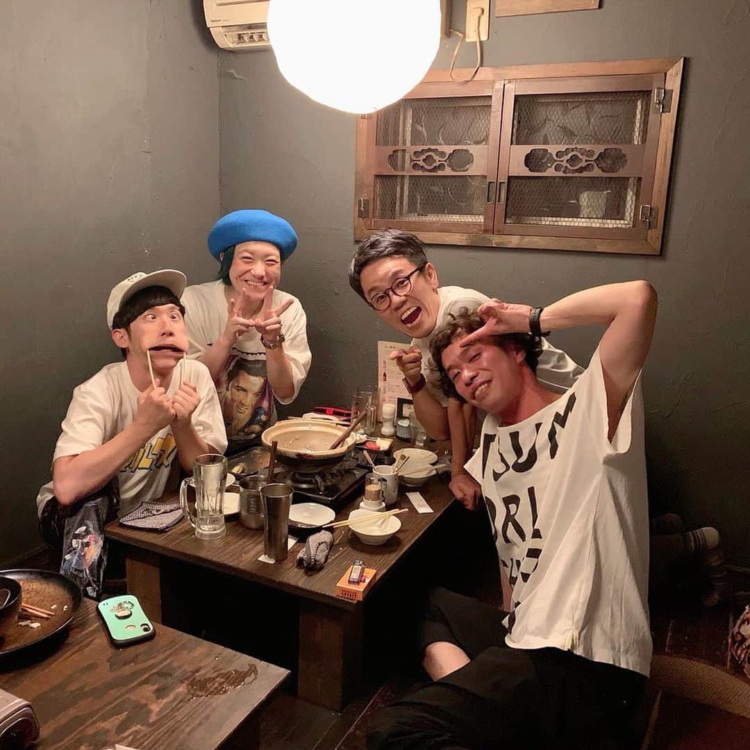 和田美枝のインスタグラム：「アイライク♡な人たちと。  #好きな人とご飯食べれる幸せ #楽しすぎて楽しすぎて #みんなでご飯食べてる時間幸せって #何度も口にしてたw #ホロ酔いが気持ちいい #ただの酔っ払いやったかも #ここのお店コスパ最高 #愛してます #ベレー帽 #ベレー帽かいっ！！」