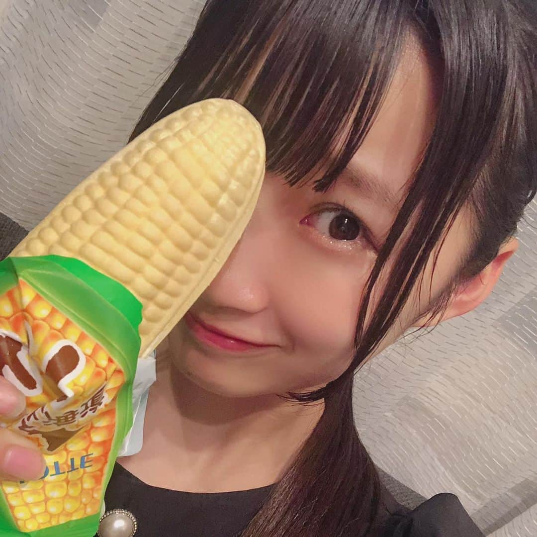 松本愛花さんのインスタグラム写真 - (松本愛花Instagram)「🌽 * * * * 初とうきびアイス💭 * * * * #とうきびアイス  #とうきびアイスもなか  #北海道 #北海道グルメ  #北海道旅行」9月28日 22時22分 - aika_matsumoto.official