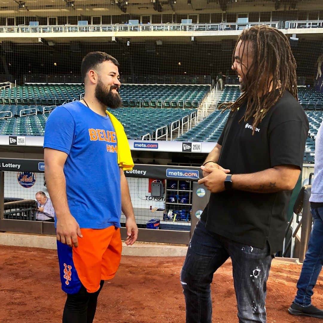 パトリック・オウォモイエラさんのインスタグラム写真 - (パトリック・オウォモイエラInstagram)「Had a blast meeting the @mets yesterday at their game @citifield  Thx for the hospitality (especially the food😂😂😂🙈) Dankeschön  #baseball #football #soccer #dortmunderjunge #usa #bvb #legendstour」9月28日 22時34分 - owomuck