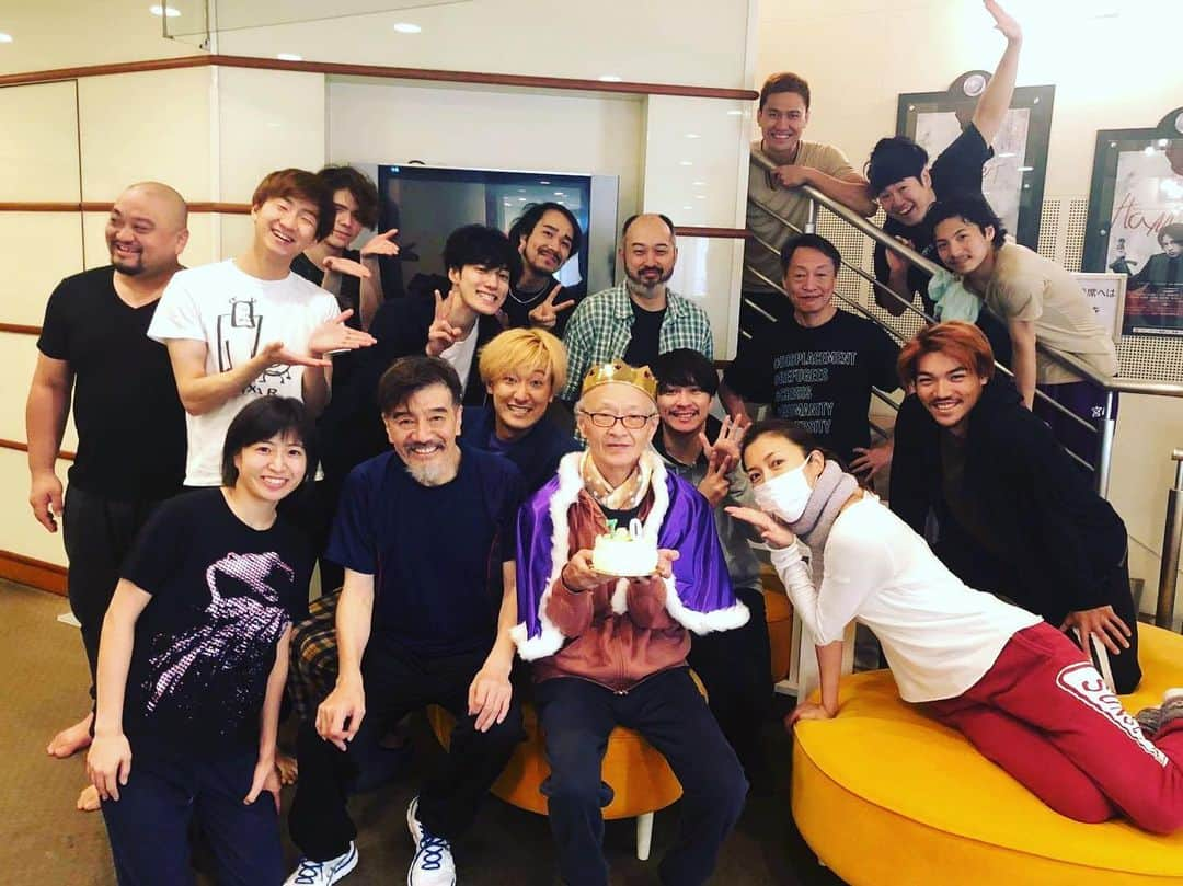 宮崎秋人さんのインスタグラム写真 - (宮崎秋人Instagram)「先日、花王さんが70歳の誕生日でした！  #ハムレット  #花王おさむ　さん #古希」9月28日 22時55分 - shuto_miyazaki