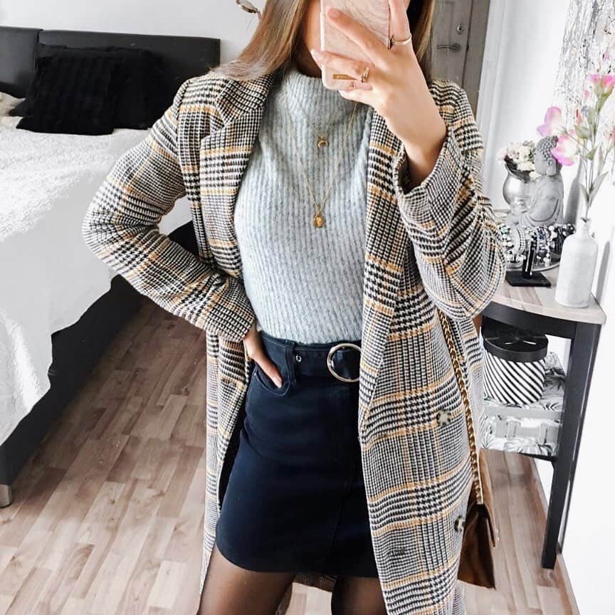 SHEINさんのインスタグラム写真 - (SHEINInstagram)「Fashion never stops.🤳 @sweetinstabella Shop 'SHEIN Notched Neck Plaid Coat' link in bio. ID:560446 #SHEIN #SHEINgals #SHEINstyle #SHEINfw2019 #plaid #coat」9月28日 22時56分 - sheinofficial
