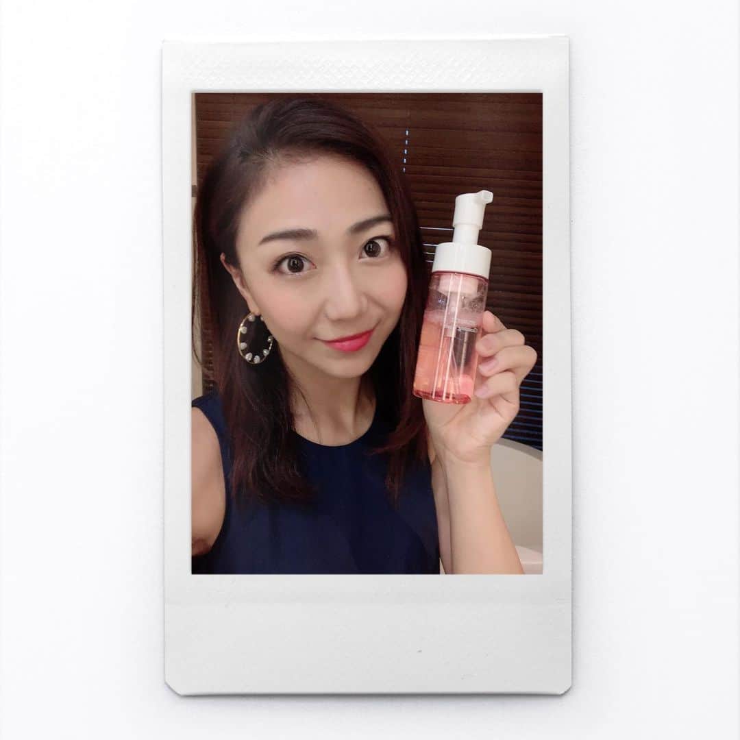 透水さらさのインスタグラム：「久しぶりの投稿でしたが紹介させて下さいー！ 夏の旅行のお供に、こちらのクレンジングウォッシュを持って行きました☺️﻿ ﻿ 洗いあがりの化粧の落ち具合と、潤いのキープをとても重要視している私ですが、満足できました😍﻿ ﻿ ﻿ PLURECIL クレンジングウォッシュ﻿ ﻿ ﻿ @procare_eyelashさんのプロデュース！！﻿ @procare_eyelash_product﻿ ﻿ ﻿ #PROCAREEyelash﻿ #プロケアアイラッシュ﻿ ＃PLURECIL﻿ ＃プルレシル﻿ #クレンジングウォッシュ﻿ #オイルフリー﻿ #マツエクOK﻿ ＃泡洗顔﻿ #メイク落とし﻿ #時短ケア﻿ #プロテオグリカン #美容」