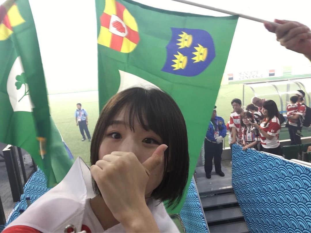 南端まいなのインスタグラム：「エコパで観戦してきました！！！ 試合終わって、アイルランドの選手達が日本の為に花道を作ってくれていたのが本当感動しました。」