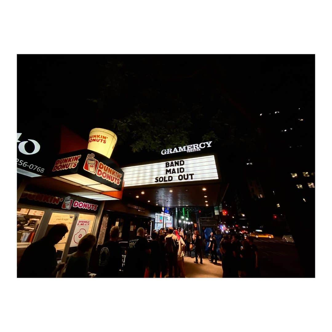 廣瀬茜さんのインスタグラム写真 - (廣瀬茜Instagram)「2019.9.26 BAND-MAID WORLD DOMINATION TOUR 2019【激動】~gekidou~ Gramacy  Theatre @ New York . アメリカツアー始まりました🇺🇸🌟 . NY1日目、初日から大盛り上がりでテンション上がりっぱなしでした！！！！！！最高🤩！！！！ . Thank you for playing with me♪ . #bandmaid #worldtour #gekidou」9月29日 0時55分 - akane_bandmaid