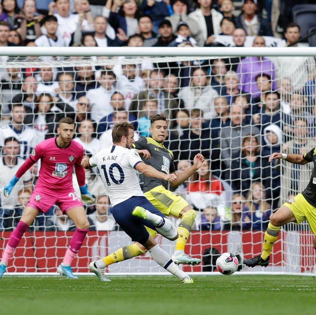 のインスタグラム：「Amazing effort to dig deep and grind out the win! #COYS」