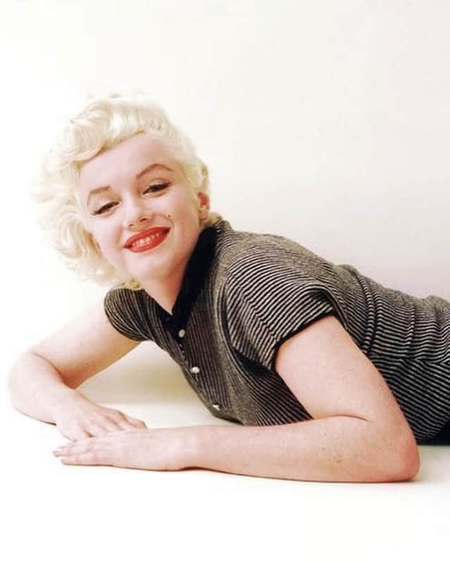 マリリン・モンローさんのインスタグラム写真 - (マリリン・モンローInstagram)「Marilyn Monroe photographed by Milton Greene in 1955 🖤」9月29日 2時59分 - welovemarilyn