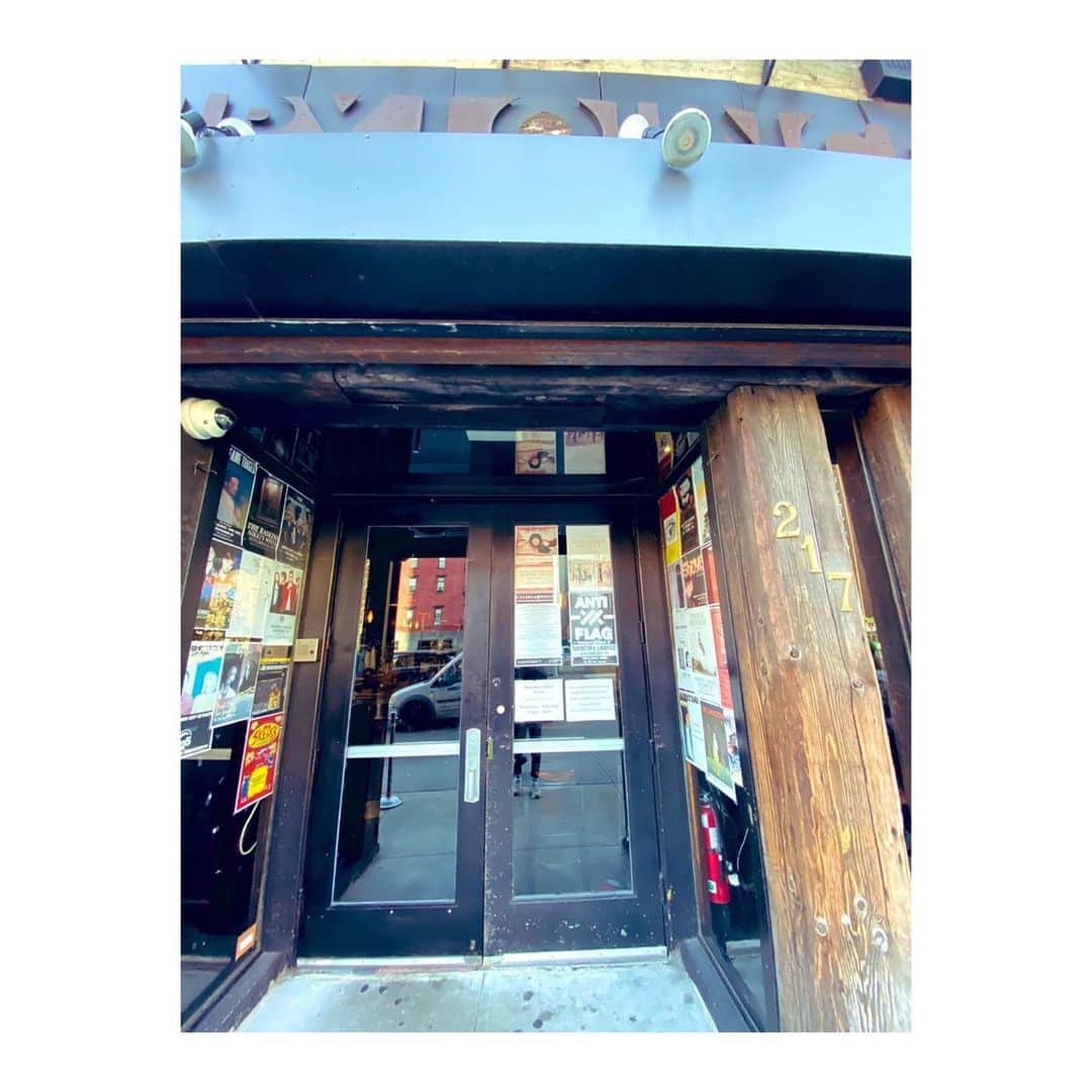 廣瀬茜さんのインスタグラム写真 - (廣瀬茜Instagram)「2019.9.27 BAND-MAID WORLD DOMINATION TOUR 2019【激動】~gekidou~ Mercury Lounge @ New York . NY公演2日目！！この日はVIPだけのスペシャルお給仕でした✨ . 1枚目の写真はご主人様からもらった画像なのですが、私はアメリカに来てから表情が豊かになった気がします。(なんだこの私のムカつく顔) . とーっても楽しかった！！！！ NY最高の2日間でした🗽🇺🇸 . I appreciate the two wonderful days we had together💓 . #bandmaid #worldtour #gekidou」9月29日 3時21分 - akane_bandmaid