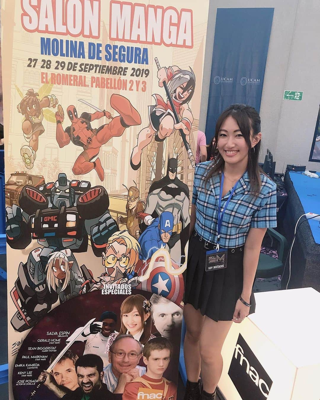 上枝恵美加さんのインスタグラム写真 - (上枝恵美加Instagram)「＊SALON MANGA MOLINA DE SEGURA＊ ． Muchísimas gracias por invitarme y estoy muy contenta porque pueda conocer la gente de aquí🥰Espero que hayas disfrutado:) Yo...sí🤟🏽♥️ ． スペインのMurciaのイベントにゲストとして出演させて頂きました！すごい楽しかったよ〜！！声かけて頂いていっぱい写真撮ったり、お話したり、、、そんな時間が凄く嬉しかったです🥺🧡 ． @salonmangamolinadesegura」9月29日 3時32分 - emika_kamieda