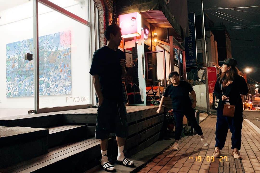 エディ・ポンさんのインスタグラム写真 - (エディ・ポンInstagram)「Family night out #Seoul」9月29日 3時49分 - yuyanpeng