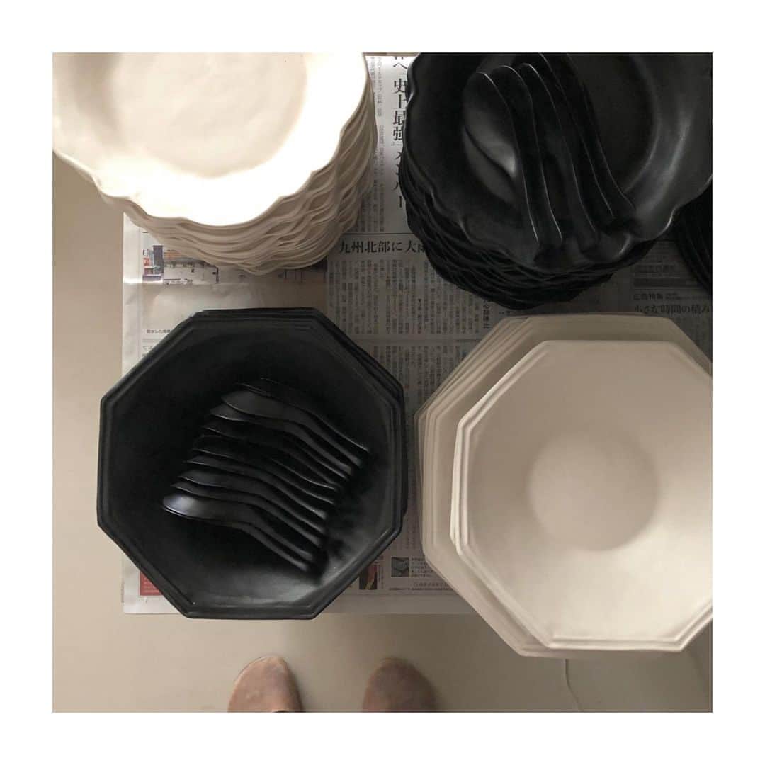 井山三希子さんのインスタグラム写真 - (井山三希子Instagram)「レンゲは黒が似合うと思う」9月5日 12時54分 - nikoyagi