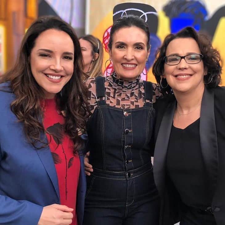 ファチマ・ベルナルデスのインスタグラム：「As Anas dominaram minha manhã. Muitas palmas pra @anabeatriznogueira_oficial e pra @sigaanacarolina .」