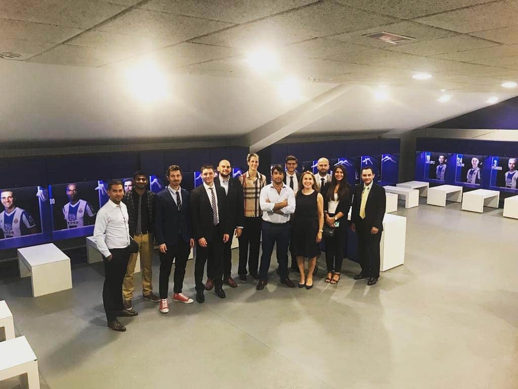 ミア・イエルコフのインスタグラム：「#ISDEfamily」