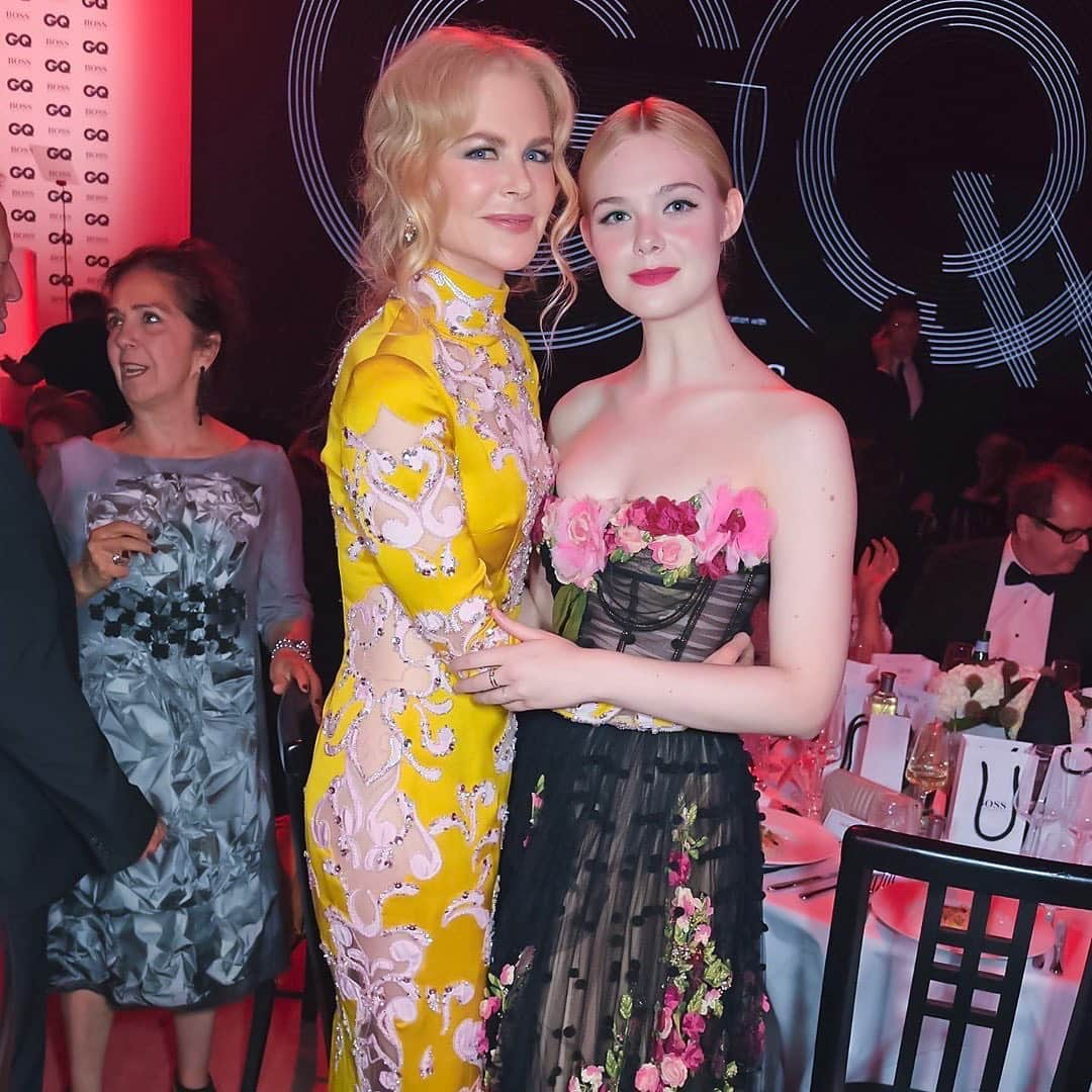 ニコール・キッドマンさんのインスタグラム写真 - (ニコール・キッドマンInstagram)「Thank you @BritishGQ for the honor of Actress of the Year at the #GQAwards, and thanks @ElleFanning for being being such a darling woman and showing up for me 💙 So great to be able to see everyone! @KylieMinogue, @DavidBeckham and @VictoriaBeckham xx」9月5日 5時03分 - nicolekidman