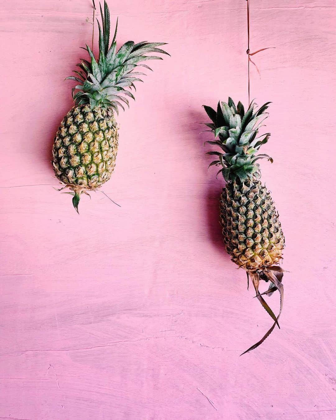 リリー＝ローズ・メロディのインスタグラム：「Pineapple anyone 🍍💗?! #colorsandtextures」