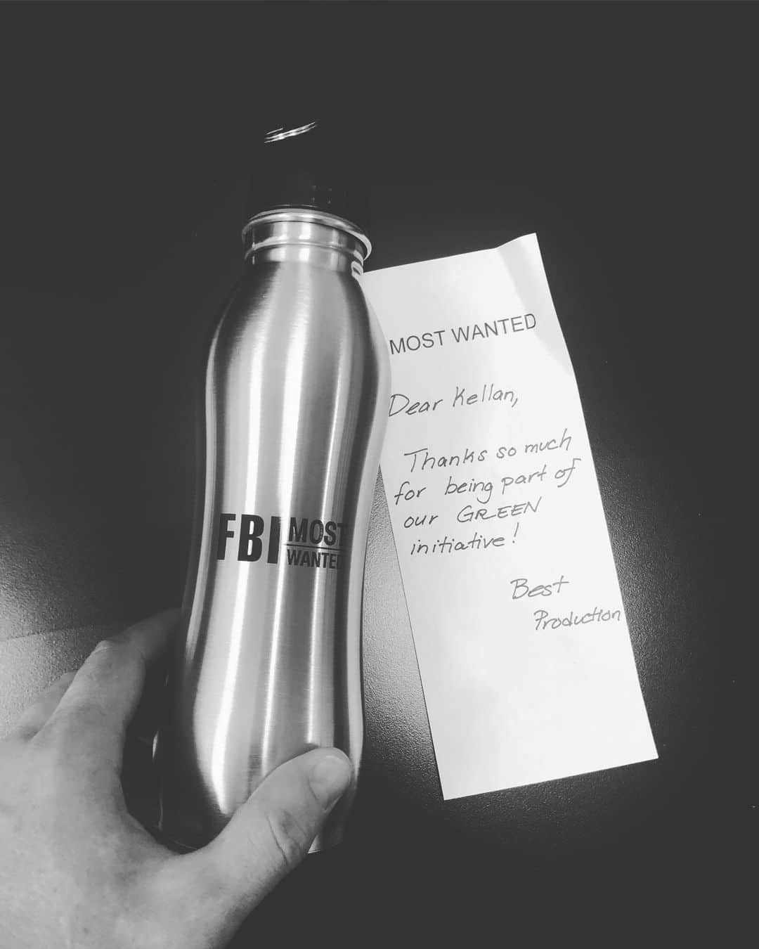 ケラン・ラッツさんのインスタグラム写真 - (ケラン・ラッツInstagram)「Green Initiative 🙌  Mission accomplished thanks to @cbstv @fbicbs  Upgrade from my gallon jug I bring all over set to my new FBI: Most Wanted Canister 💪  Best production ever!  Crosby out 😎」9月5日 8時00分 - kellanlutz