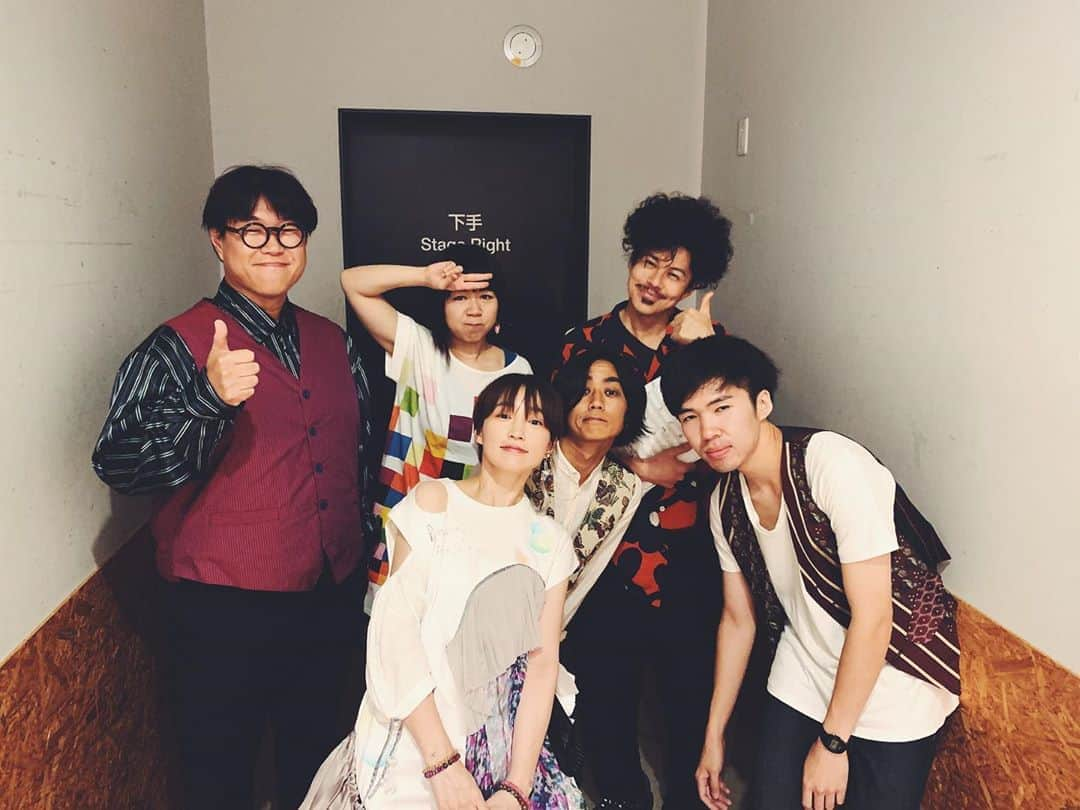 安藤裕子さんのインスタグラム写真 - (安藤裕子Instagram)「Zepp  Tour 2019〜雨街交差点〜が 昨夜の大阪公演にて無事にファイナルとなりました！ ツアーを通し、お越し下さったみなさん 本当にありがとうございました！ 新しい編成での内容はいかがでしたか？？ これからも安藤裕子が届けたい音楽とともに全国のみなさんにお会いできることを本人含めスタッフも楽しみにしております。 またライブ会場でお会いしましょう！ ありがとうございました！ #安藤裕子」9月5日 8時10分 - yuko_ando