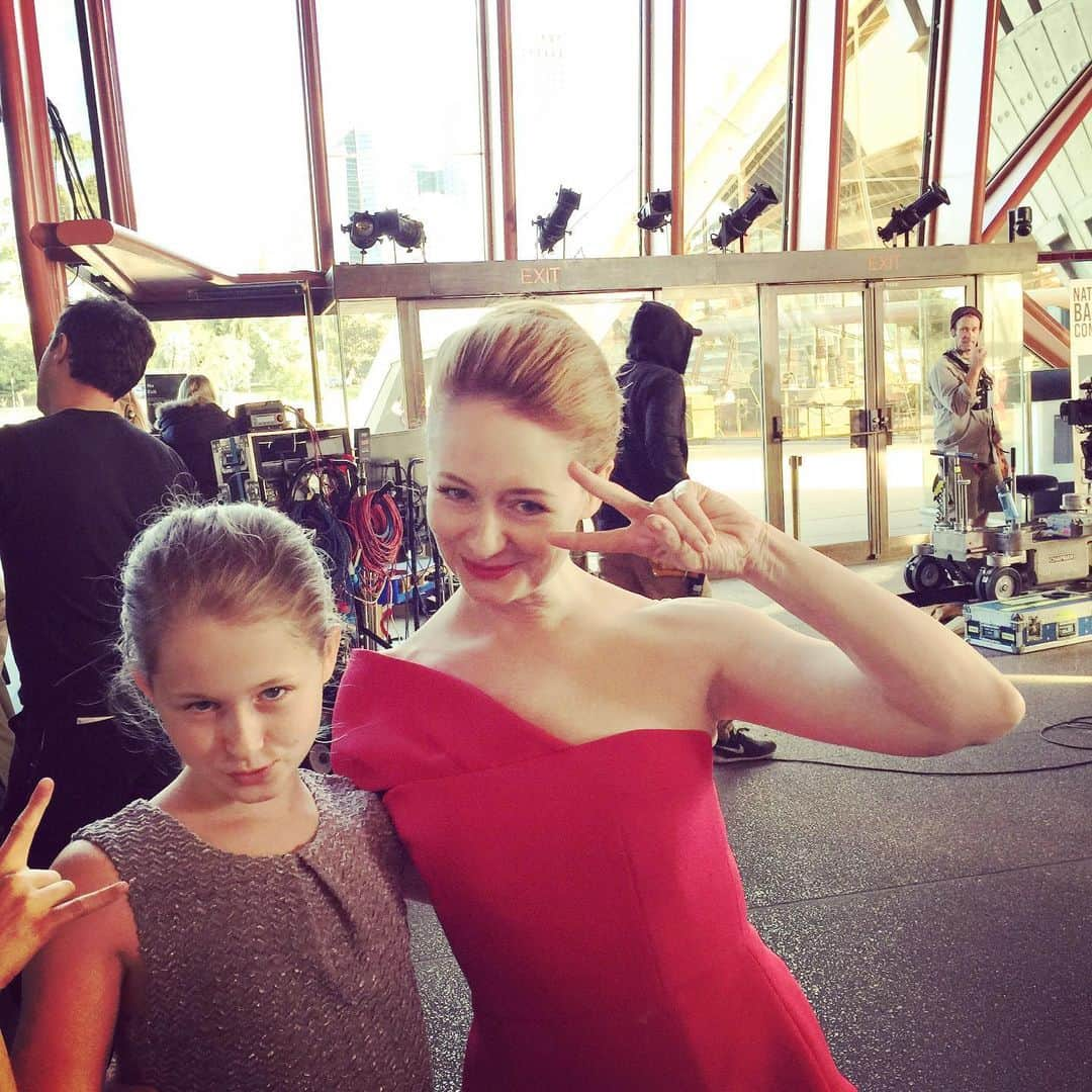 ミランダ・オットーさんのインスタグラム写真 - (ミランダ・オットーInstagram)「Sydney Opera House 2014 Shooting Dance Academy 👯‍♀️💃💃😍😍🖤🖤#sydneyoperahouse #danceacademy #letsdance #redress #ilovered」9月5日 8時44分 - miranda.otto