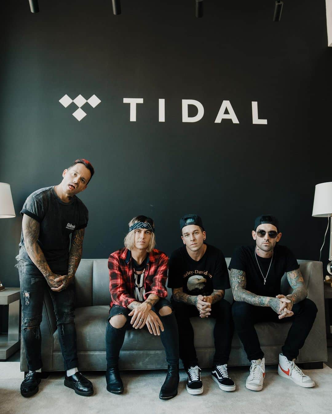 ジャスティン・ヒルズのインスタグラム：「Thanks for having us @tidal Photo: @elliemitchellphotography」