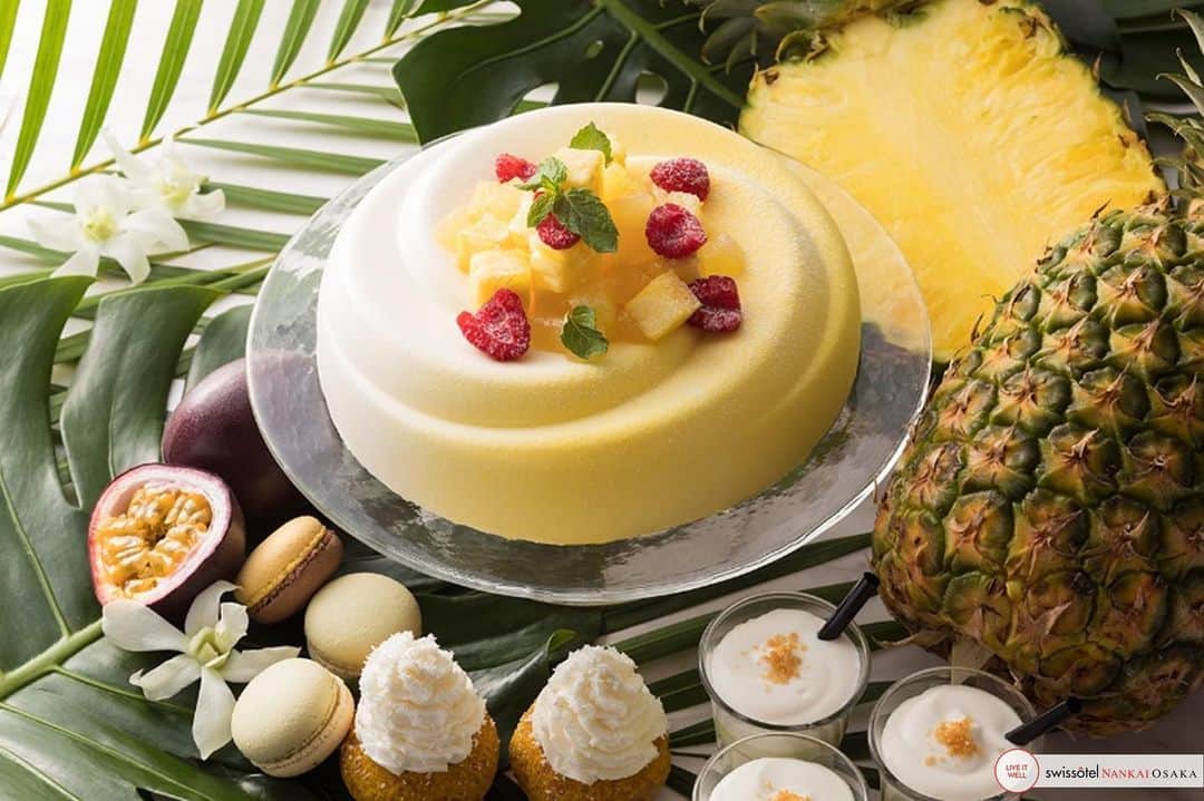 のインスタグラム：「週末は、大好きな友達と夏のスイーツを楽しみリラックスする時間です。#スイーツビュッフェ#ランチブッフェ #タボラ36  Weekend calls for the time to unwind and spend a sweet summer with best of friends. #Tavola36Osaka #Tavola36SweetsBuffet」