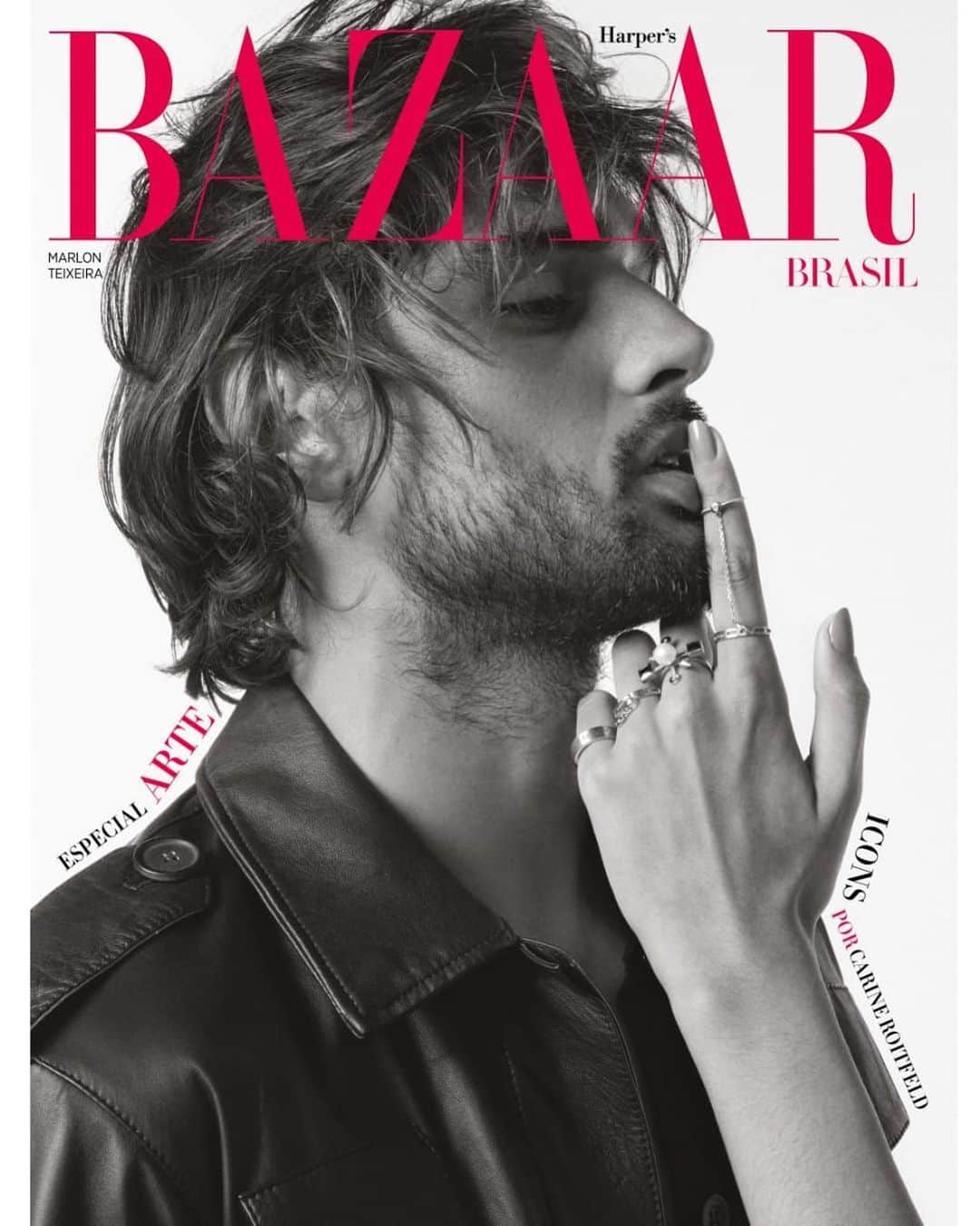 マーロン・テシェイラのインスタグラム：「—- “Such an honor being the first man ever in  Harper’s Bazaar Brazil cover.” ✨ @bazaarbr 💫  by the #Super @eduardorezende ✨🔥⚡️ #YouMustCheckIt—- Que honra ser o primeiro homem na capa da Harper's Bazaar Brasil ✨ @bazaarbr ✨ na edição de setembro que chega às bancas na próxima semana. A capa que  foi inspirada na icônica capa de Steve McQueen feita por Richard Avedon, em 1965, para a Bazaar US (@harpersbazaarus). A primeira vez na história que um homem foi capa de uma revista feminina. Enorme gratidão e carinho a toda equipe pelo carinho e confiança. 🙌🙏🙌 @patriciacarta & @luisfiod @bazaarbr 🔥❤️ —- 🎩...Peace&Light...♻️ —- Publisher: @patriciacarta / Foto: @eduardorezende / Edição de moda: @luisfiod / Beleza: @krisna Carvalho / Retouch @helenacolliny / @waymodel #bazaarsetembro」